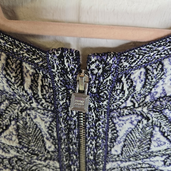 Herve Leger Mackenzie Intarsia Knit Jacquard Cropped Long Sleeve Top - Picture 7 of 16